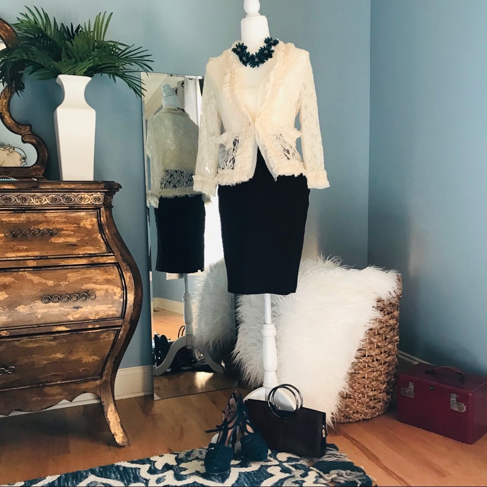 Ivory Lace Jacket/Topper